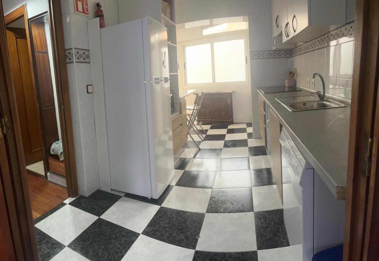 Appartement Avec Terrasse Santoña Exterior foto